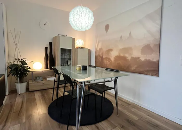 Separate Privat In Shared With 2 Cats And 1 Person デュッセルドルフ