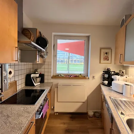 Separate Privat In Shared With 2 Cats And 1 Person *